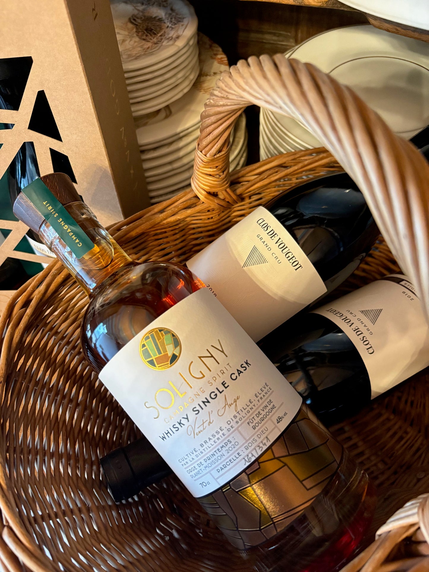 COFFRET CLOS DE VOUGEOT GRAND CRU ET WHISKY VENT D'ANGE SINGLE CASK 21045R